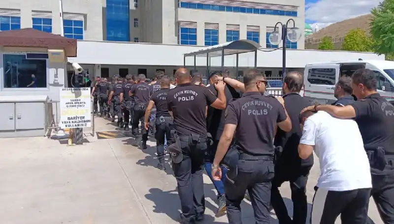 Ankara'da Haraç Çetesi Çökertildi: Şok Detaylar ve Avukatlar Orada!