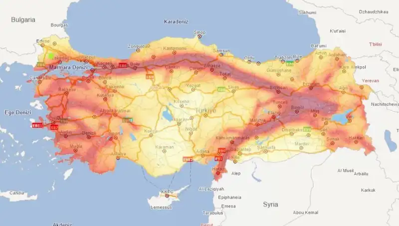 Evimin Altından Geçen Fay Hattını Nasıl Öğrenebilirim? Deprem Riskini Öğrenmek İçin 5 Adım