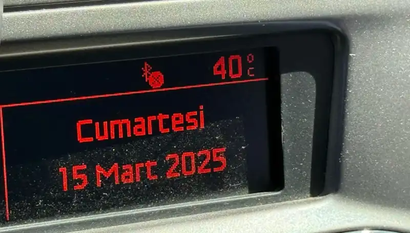 Adana'da Sıcaklık Rekoru: Termometreler 40 Dereceyi Geçti!