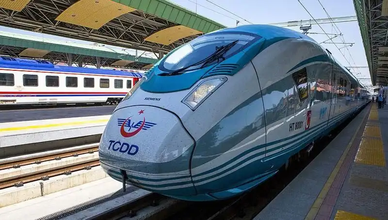TCDD, 140 Makinist Kursiyeri Alımı İçin Başvuru Sürecini Duyurdu!