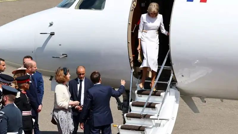 Fransa Cumhurbaşkanı Macron ile eşi Brigitte Arasındaki Kriz Derinleşiyor