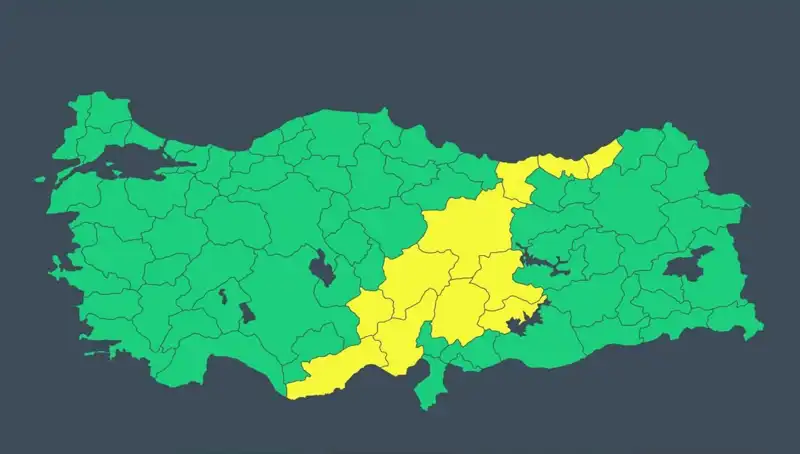 11 İlde Şiddetli Sağanak ve Fırtına Tehlikesi: Sıra Dışı Hava Koşulları
