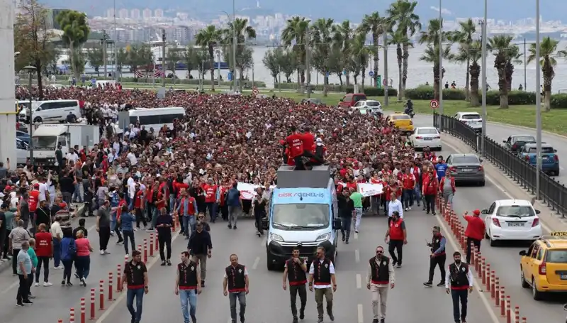 İzmir’de Grev Harekâti: 4. Gününde İşçilerin Talepleri Günden Güne Güçleniyor