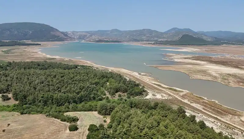 İzmir'de Tehlike Çanları Çalıyor: Suç Oranı Geçen Yıla Göre Yüzde 50 Düştü!