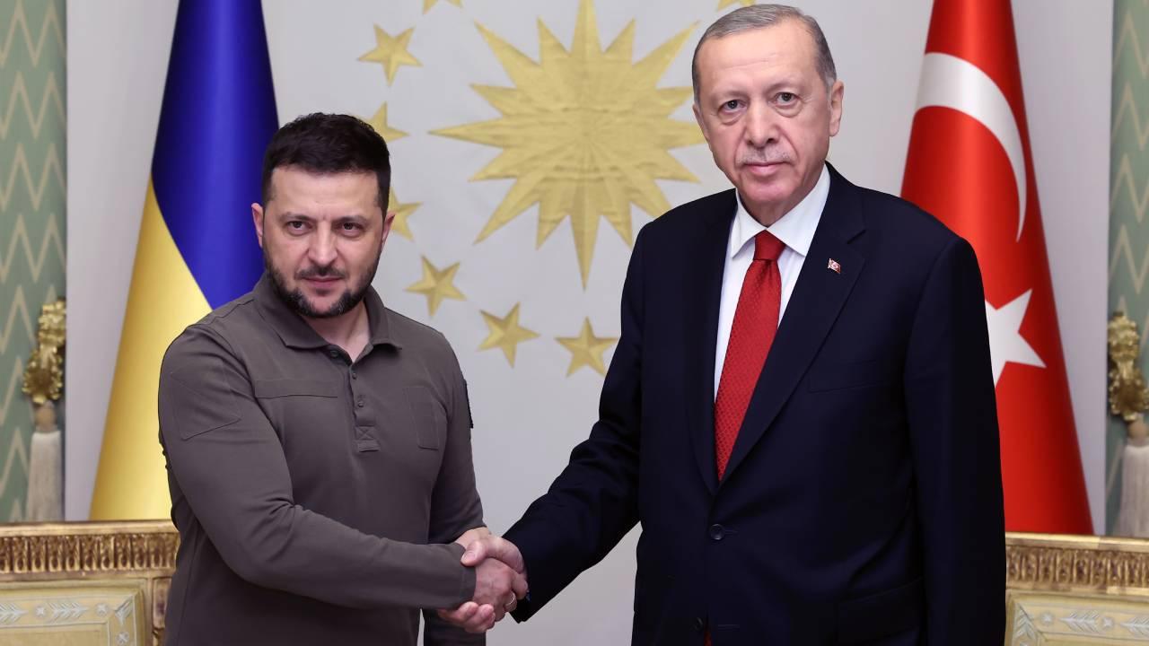 <br>
Ukrayna Devlet Başkanı Zelenskiy Türkiye'ye Ziyaret İçin Geliyor