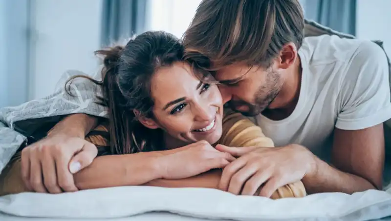 Eşinizle Paylaşmamanız Gereken 5 Gizemli Konu