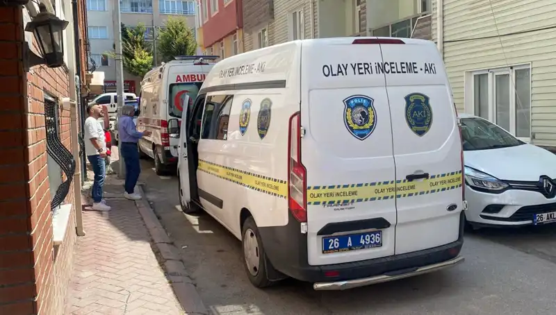 İki Çocuk Babası Adamın Evinin İçinde Gizemli Ölümü