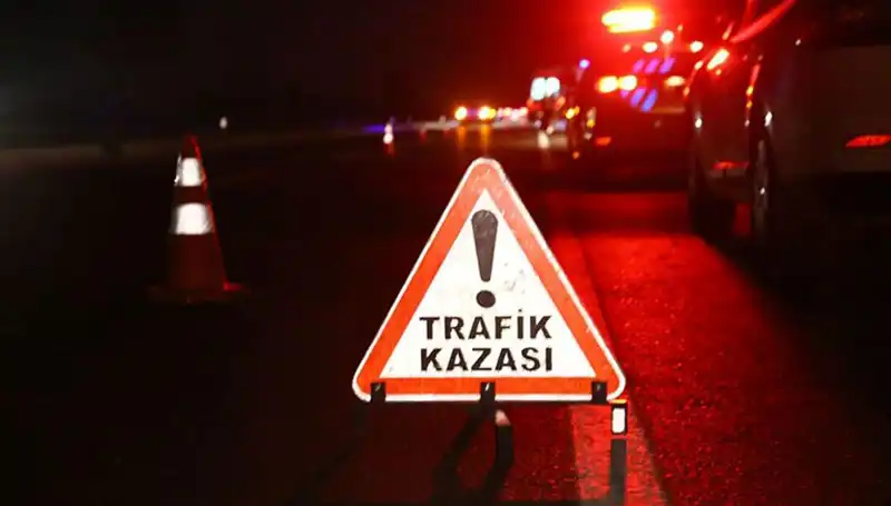 Şanlıurfa’da Zincirleme Kaza: Yedi Yaralı ve Araçlar Kaldırımda!
