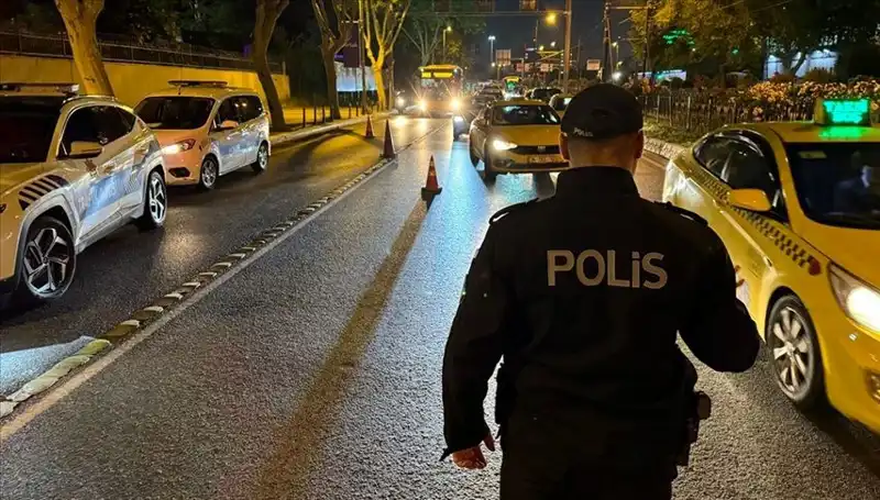 Huzur İstanbul Uygulaması: 1011 Kişi Gözaltına Alındı, Şehirde Güvenlik Önlemleri Artıyor