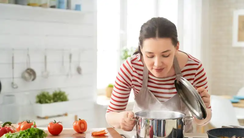 Yemek Hazırlarken Yapılan Ölümcül Hata: Uzmanlardan Korkutan Uyarı!