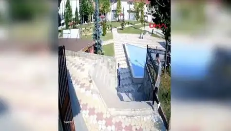 Kastamonu’da Muhtarın Uyardığı Kişi Tarafından Bıçaklanma Olayı Şok Etti