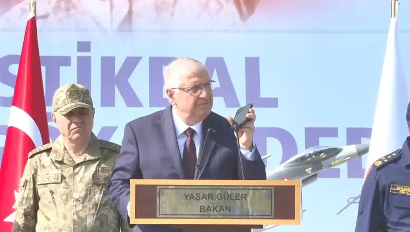Cumhurbaşkanı Erdoğan'dan Mehmetçiğe Özel Bayram Mesajı: Vatanseverliğin Simgesi