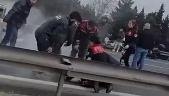 İstanbul TEM Otoyolu'nda Zincirleme Kaza: Dört Polis Yaralı