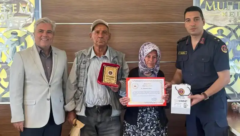 Tek Varlıkları Olan Evi Jandarmaya Bağışladılar: Duygulandıran Hikaye