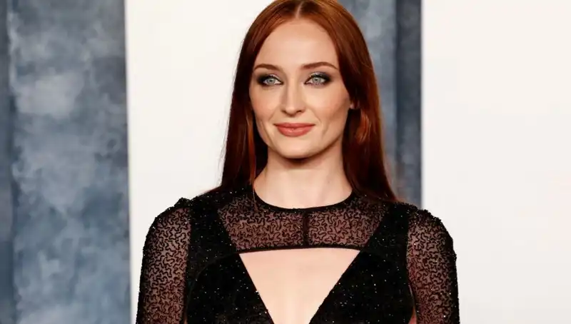 Sophie Turner'a Sürücü Sert Yorumlar: Game of Thrones Yıldızı Tepkisini Gösterdi