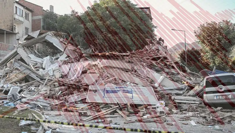 Balıkesir Sındırgı'da 4 Büyüklüğünde Deprem: Yerel Halk Tedirgin Oldu