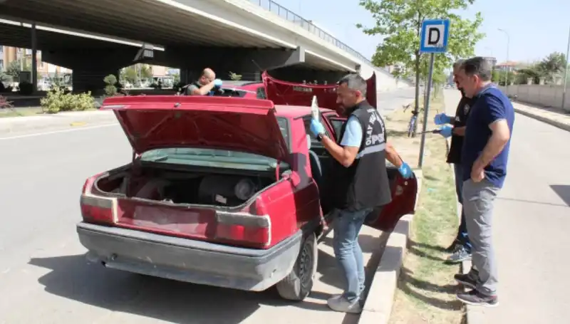 Çaldığı Aracın Yakıtı Bitince Yenisiyle Yola Çıktı!