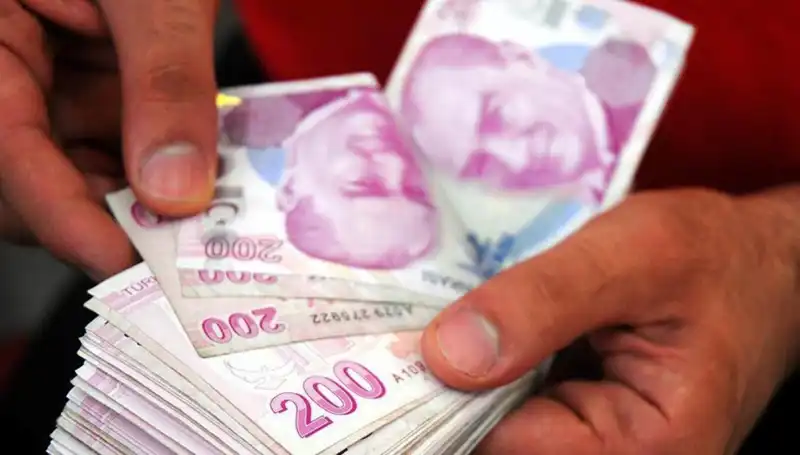 Bayram İkramiyeleri İçin Tarih Belli Oldu: Fark Ödemeleri Yakında Hesaplarda!