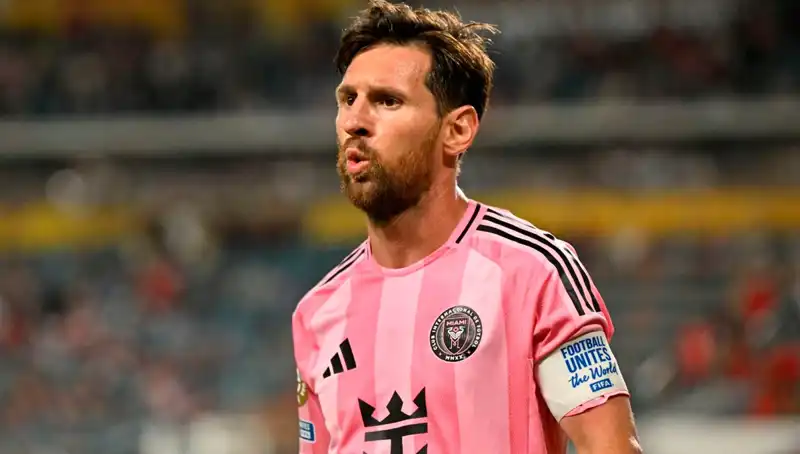 Messi'nin İlk Maçında Şok Beraberlik: Direklerden Dönen Son Dakika Şutu