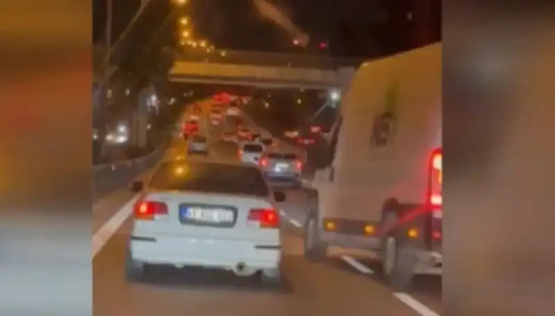 Tuzla'da Makas Terörü: Kaçan Sürücü Yakalandı ile Şehirde Güvenlik Tartışmaları Alevlendi