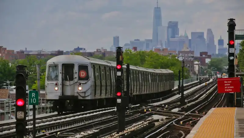 Metro Sörfü Hayatını Kaybettiren Gençler İçin Tehlikeli Bir Hobi Mi?
