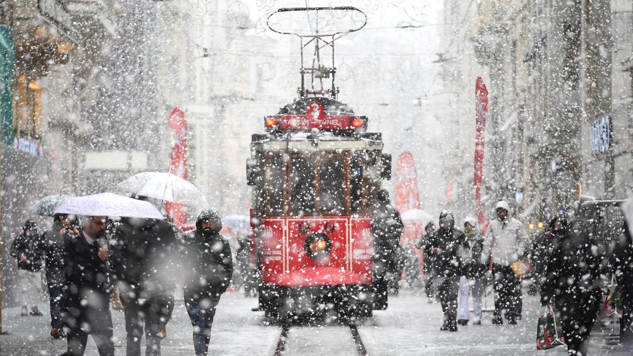 Hafta Sonu Eğitimleri Askıya Alındı