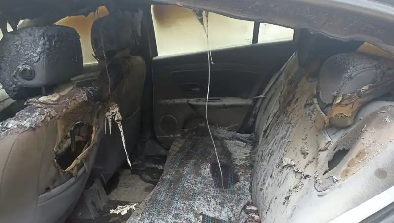 Esenyurt'ta Şantaj Skandalı: İstekleri Reddedilen Genç, Arabasını Yaktı!