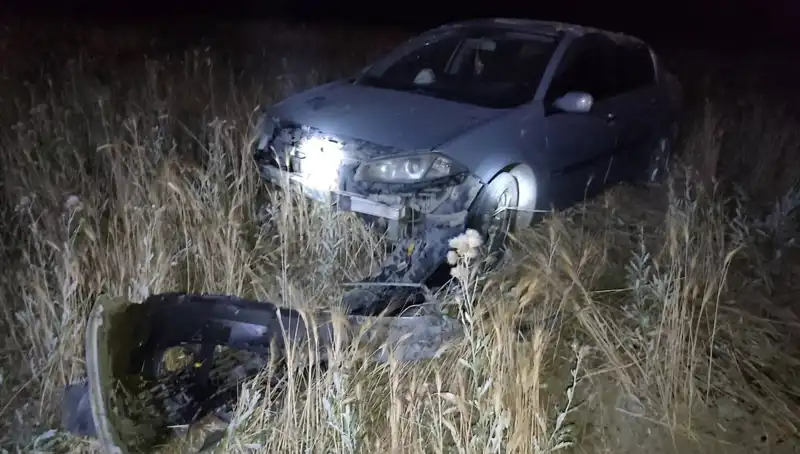 Burdur'da Otomobil Tarlaya Uçtu: Korkutan Kaza ve Yaralılar