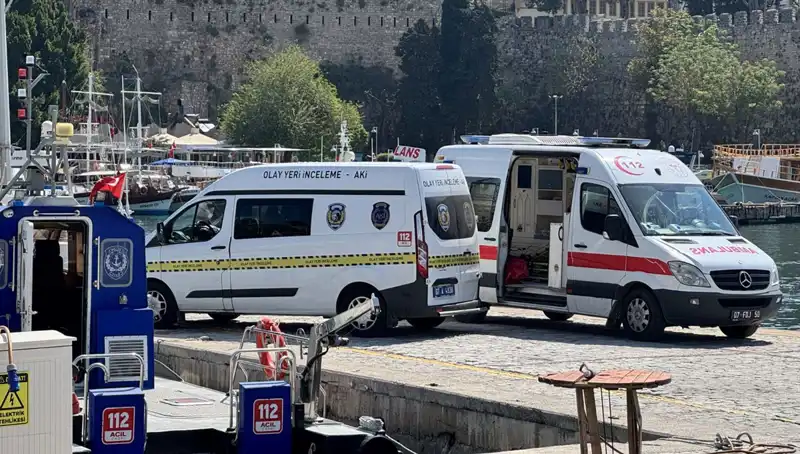 Antalya Kıyılarında Şok: Denizde Erkek Cesedi Bulundu!