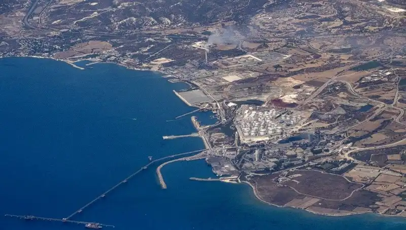 ABD Askeri Gemisi, İsrail'e Silah Taşıma Rotasında Limasol Duruğu Yapacak