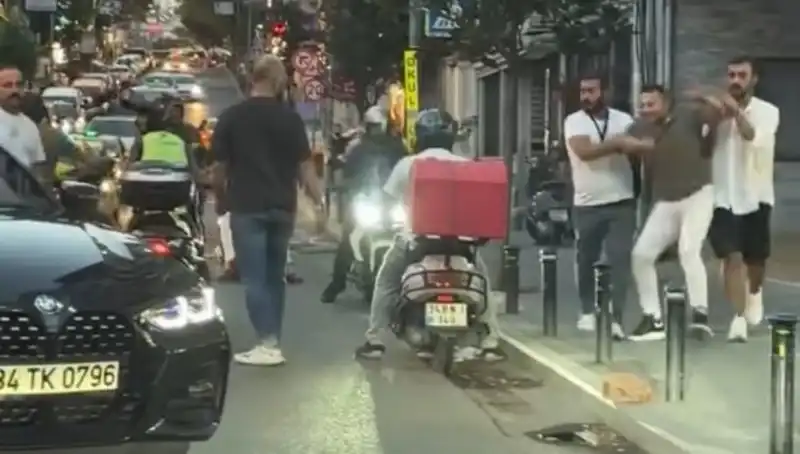 Nişantaşı’nda Yol Verme Kavgası: Sopalı Saldırı İhbarı