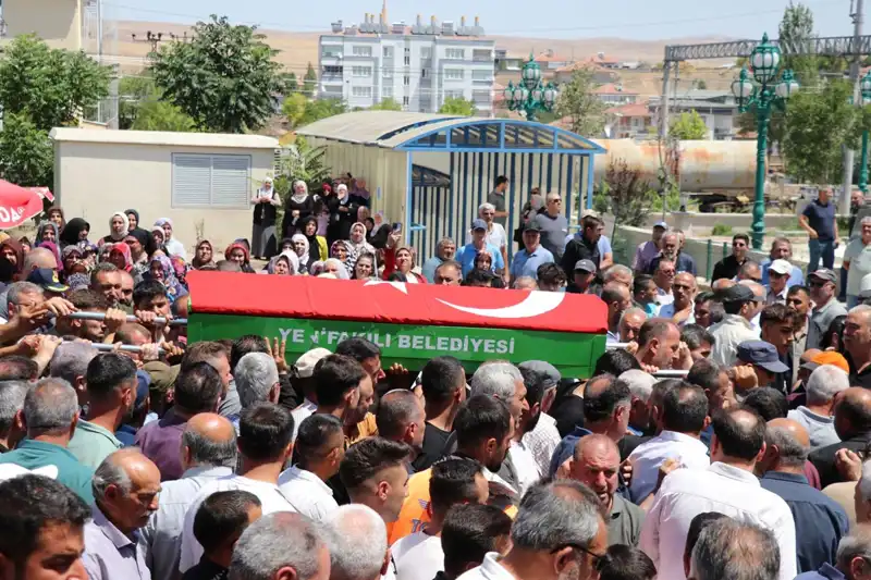 MHP’li Belediye Başkanı Son Yolculuğuna Uğurlandı: Şehirde Duygusal Anlar
