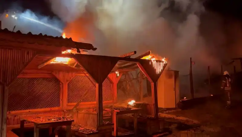 Şile'de Gözleme Restoranları Alev Alev Yandı: Yangının Sebepleri Nedir?