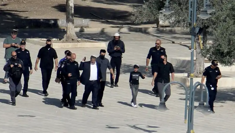 Mescid-i Aksa'ya Yapılan Baskınlar: İsrailli Bakanın Provokatif Adımı
