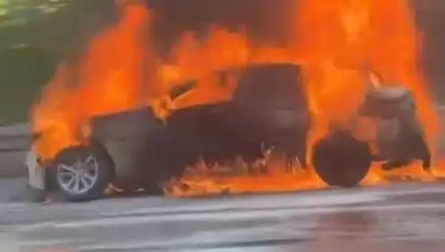 15 Temmuz Şehitler Köprüsü'nde Araç Yangını, Trafik Kilitlendi!