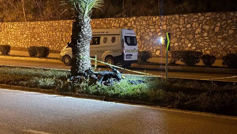Tıp Fakültesi Öğrencisi Motosiklet Kazasında Hayatını Kaybetti: Detaylar Ortaya Çıkıyor